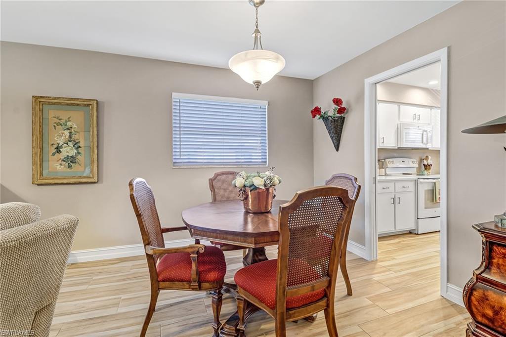 VALLEY STREAM TOWNHOUSE - Residential