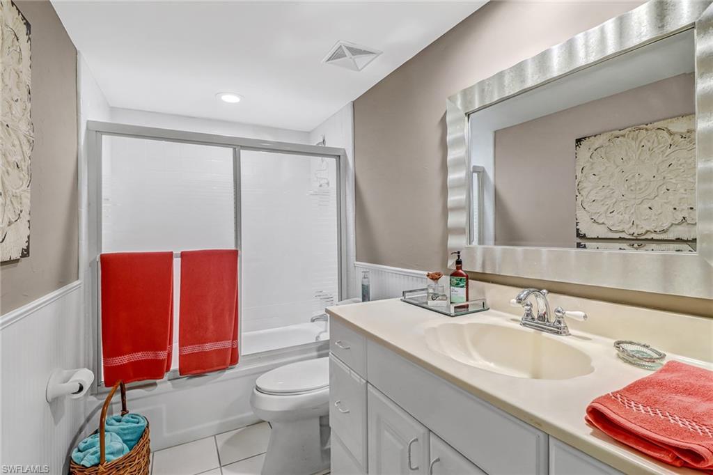 VALLEY STREAM TOWNHOUSE - Residential