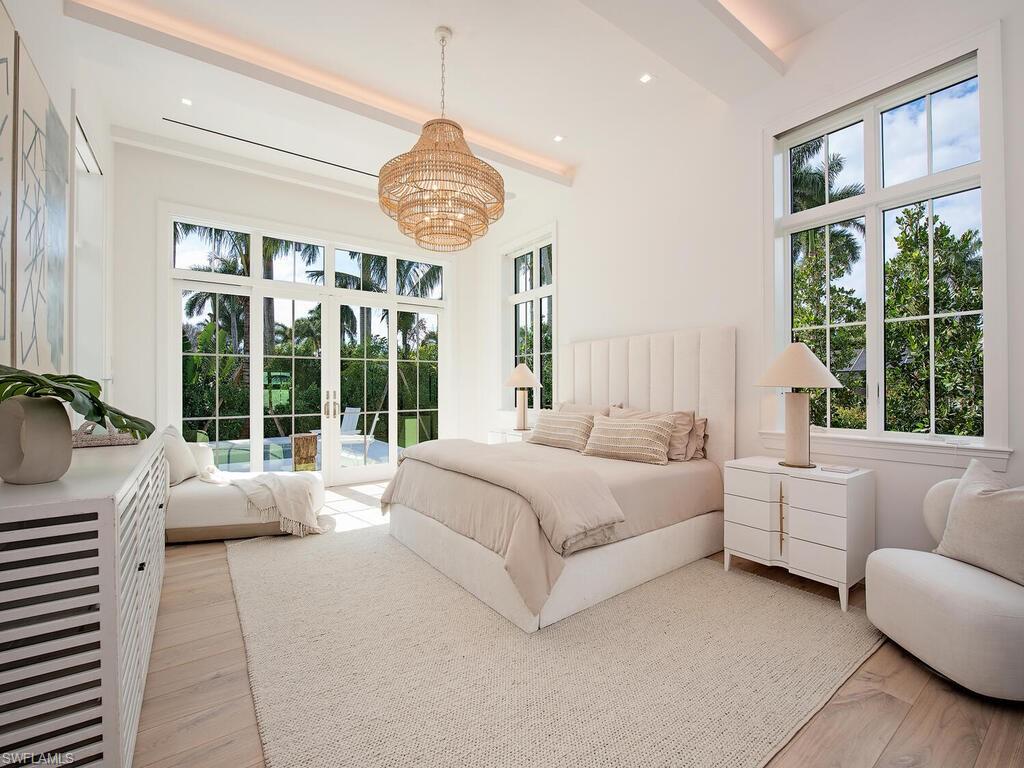 MOORINGS - Residential