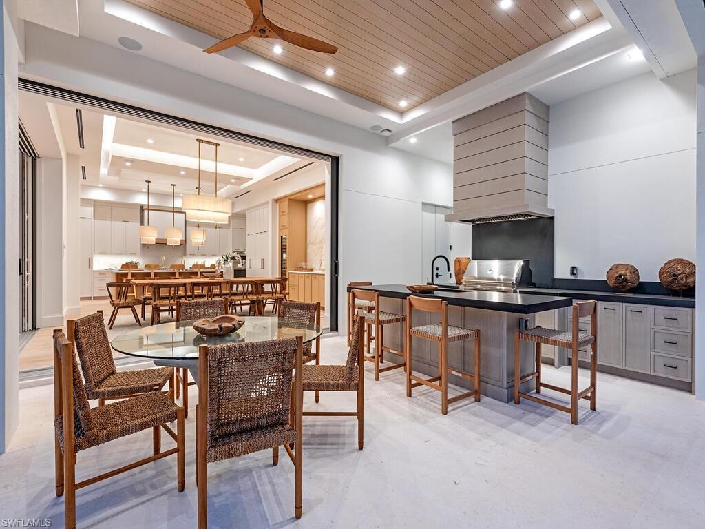 MOORINGS - Residential