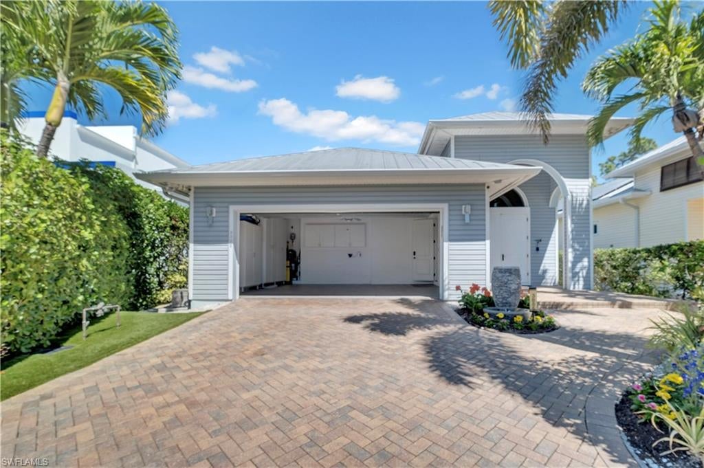 3005 Coco AVE