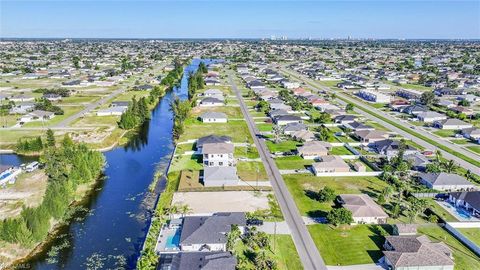 31 NE 8th TER CAPE CORAL FL 33909