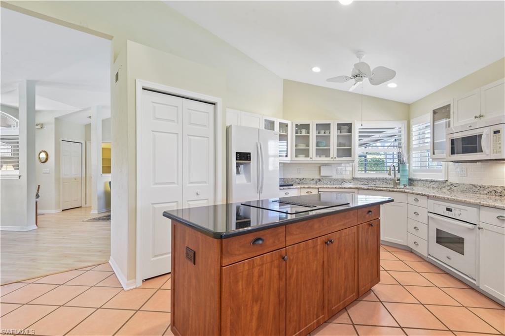 BERKSHIRE LAKES - Residential