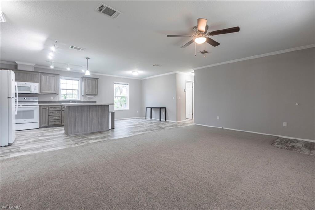 PELICAN POINTE - Residential