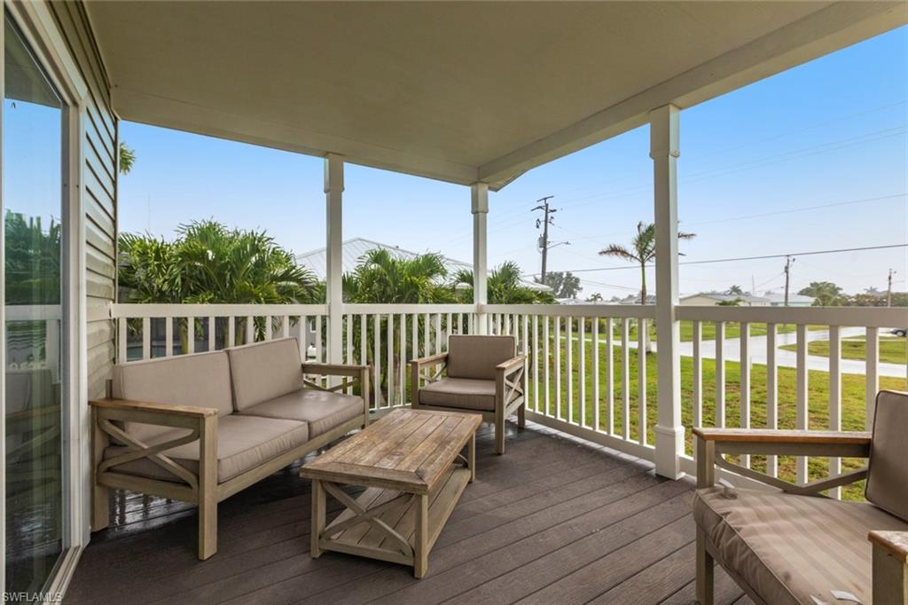 PELICAN POINTE - Residential