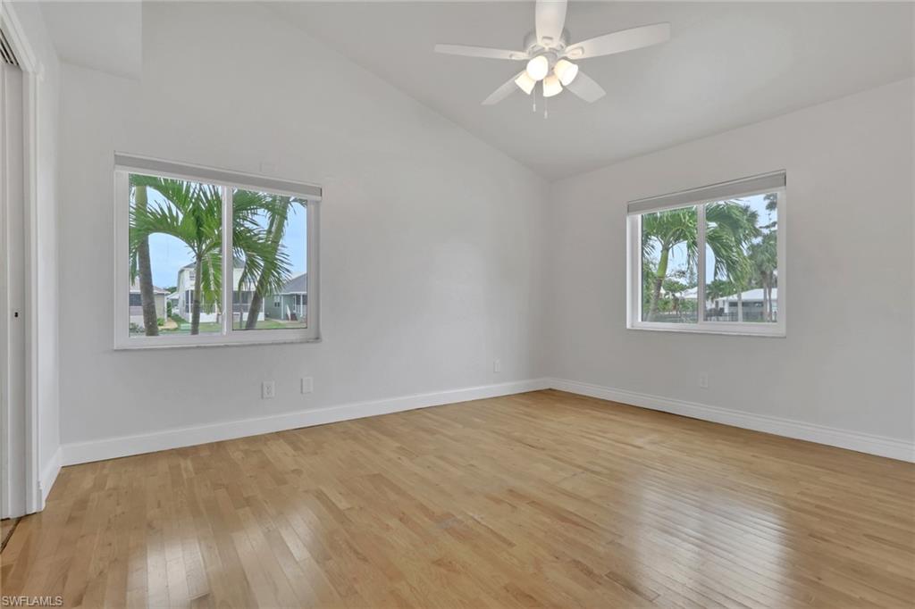 ISLAND PARK WOODS - Residential