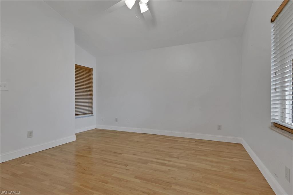 ISLAND PARK WOODS - Residential