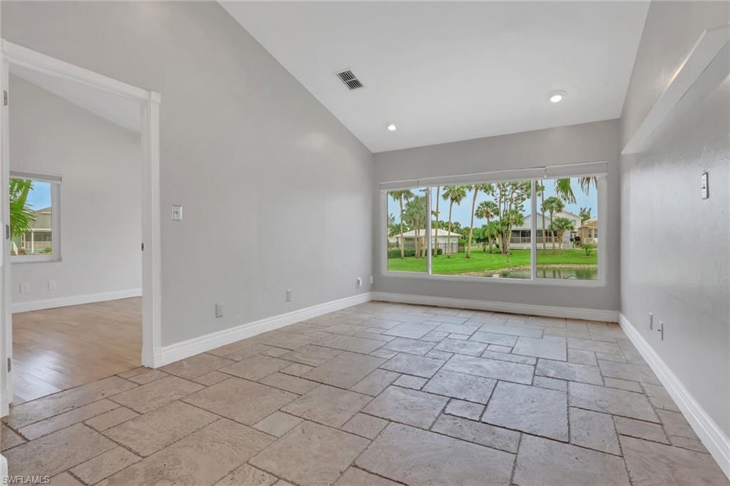 ISLAND PARK WOODS - Residential