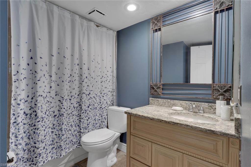 ISLAND PARK WOODS - Residential