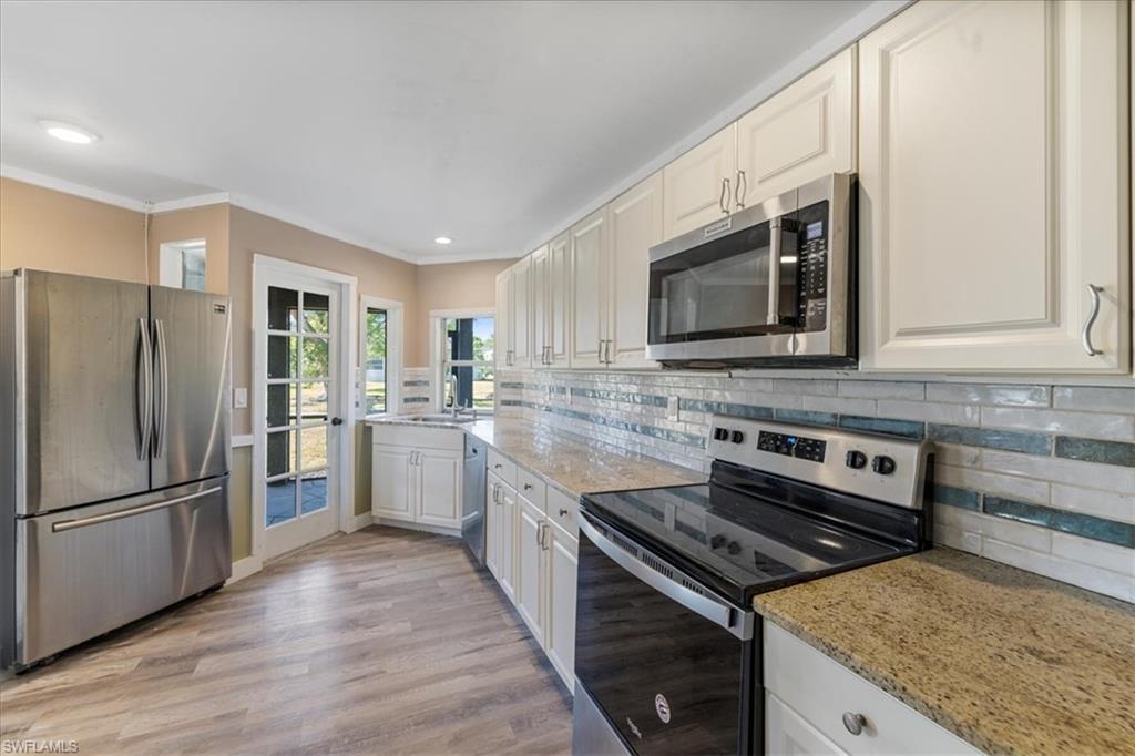 CAPE CORAL - Residential Lease