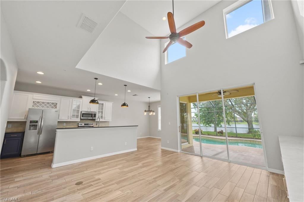 MAGNOLIA LAKES - Residential