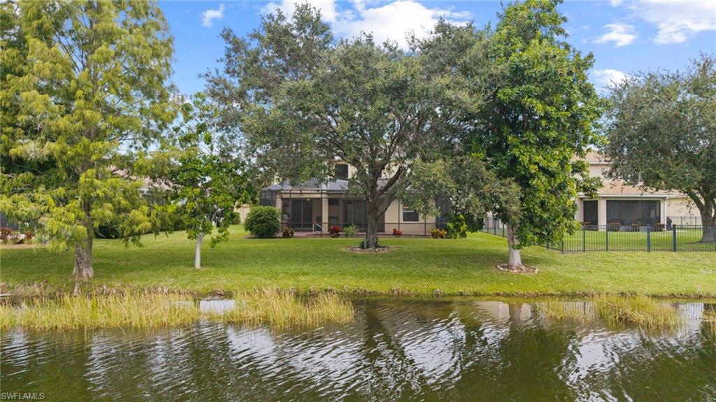 MAGNOLIA LAKES - Residential