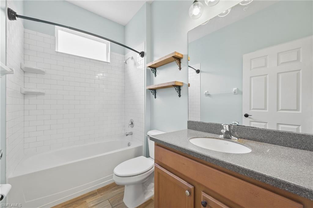 MAGNOLIA LAKES - Residential