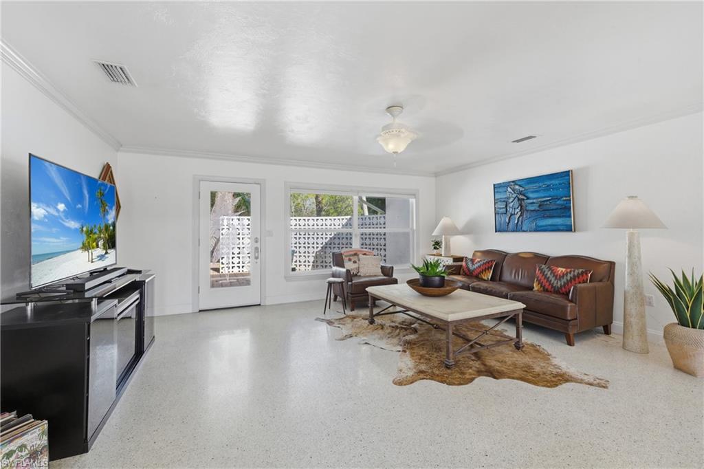 SEMINOLE ESTATES - Residential