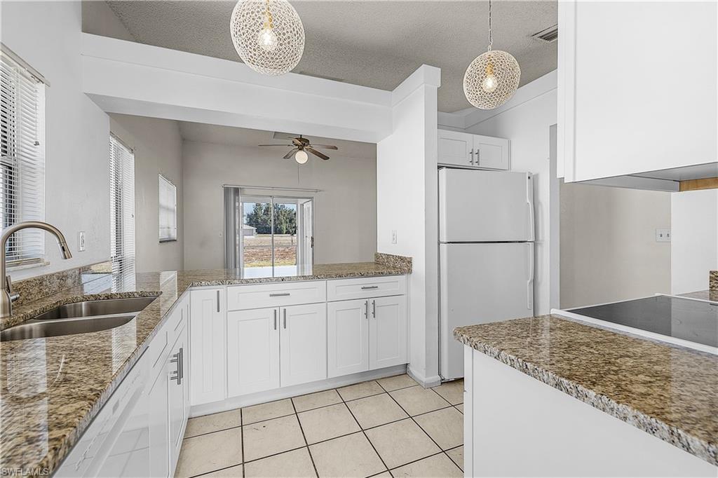 CAPE CORAL - Residential Lease