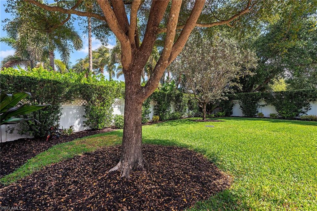 PINECREST AT PELICAN BAY - Residential