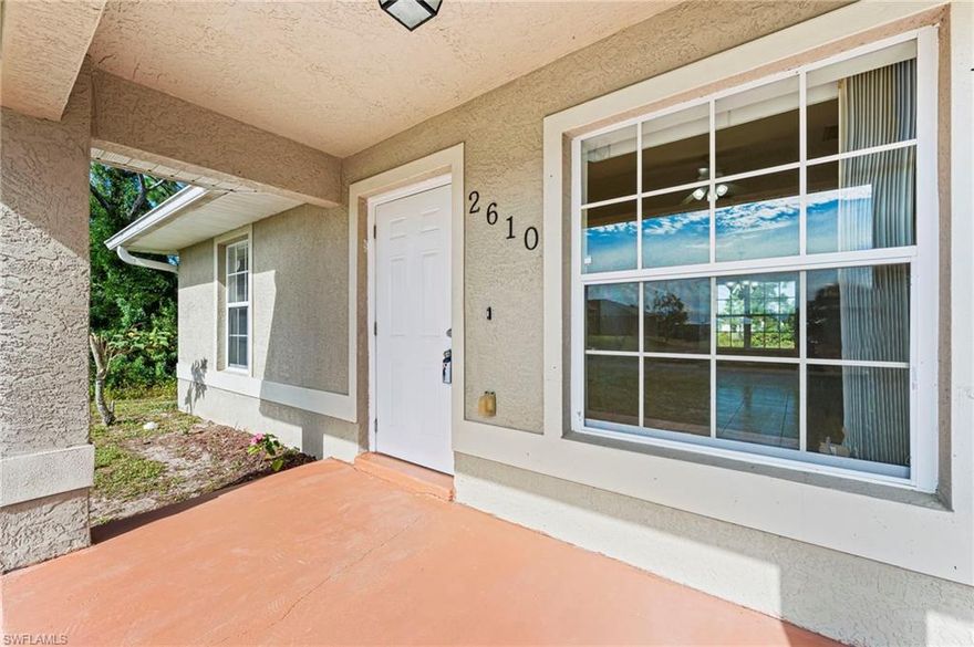 NEW ROOF!!  This single family home, offers an open concept with 3 bed 2/baths with a one car garage. Situated in a non-gated neighborhood that has easy access to lots of shopping/dining options, short distance from community parks and public golf courses, and quick drive to Fort Myers. Fiber-optic highspeed internet is available as well.