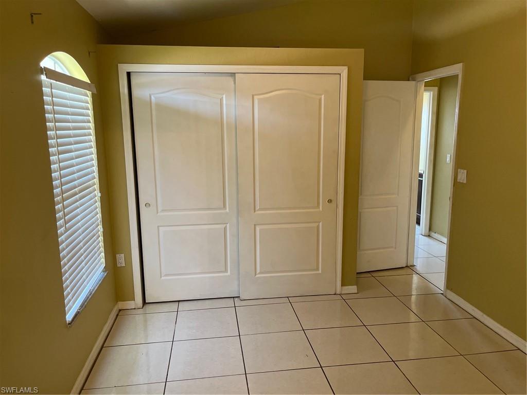 SAN CARLOS PARK - Residential