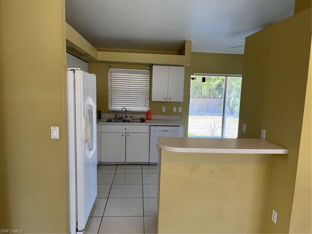 SAN CARLOS PARK - Residential