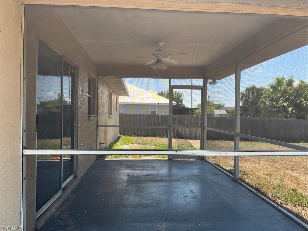 SAN CARLOS PARK - Residential