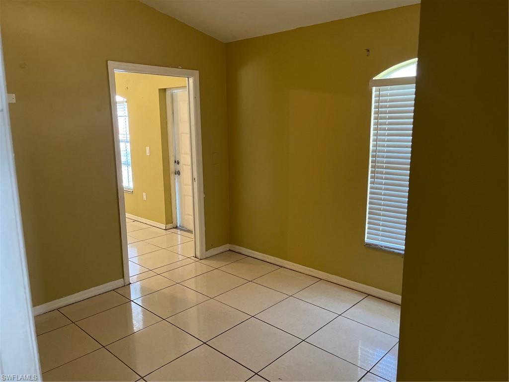 SAN CARLOS PARK - Residential