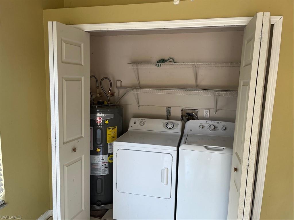 SAN CARLOS PARK - Residential