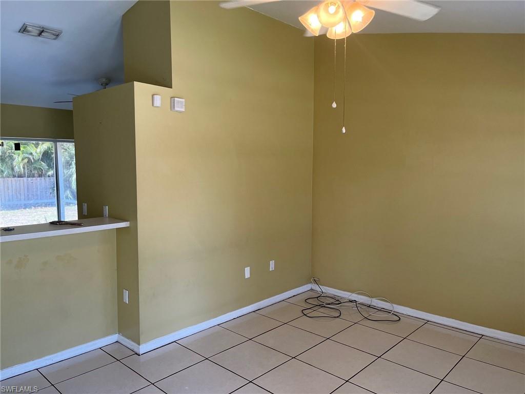 SAN CARLOS PARK - Residential