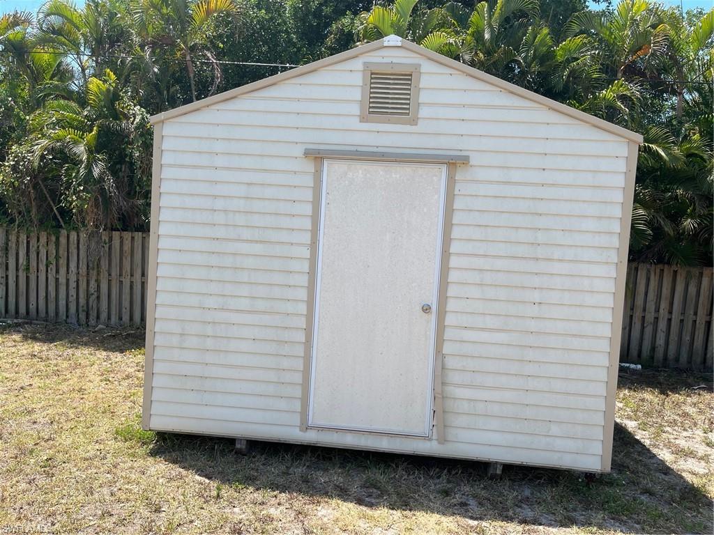 SAN CARLOS PARK - Residential