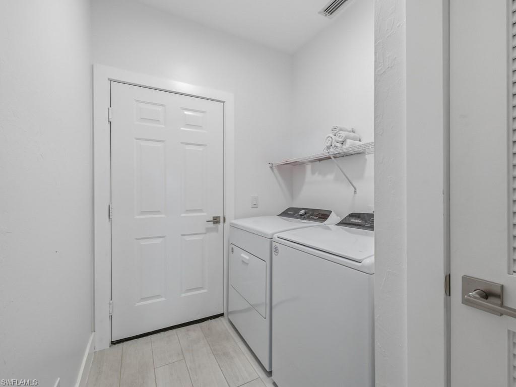 CLUBSIDE - Residential