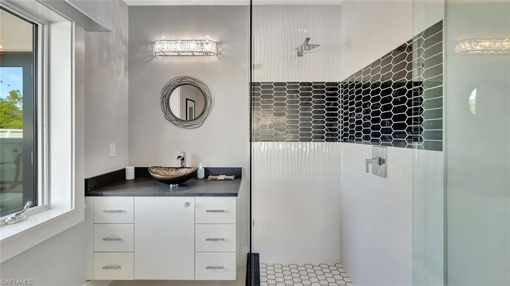 OLDE NAPLES - Residential Lease