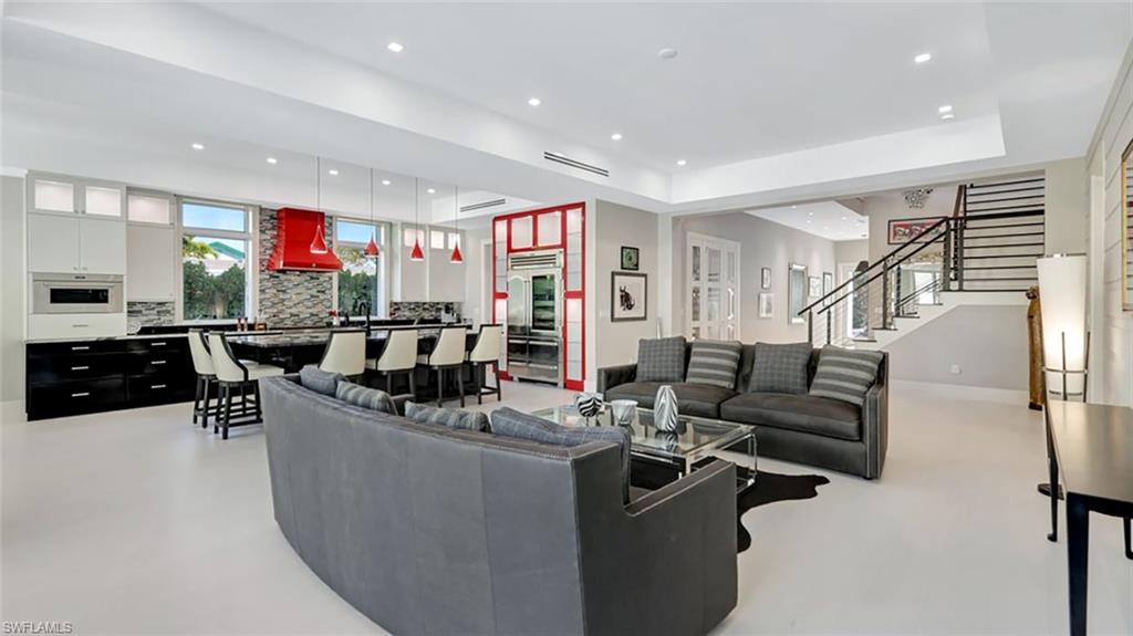 OLDE NAPLES - Residential Lease