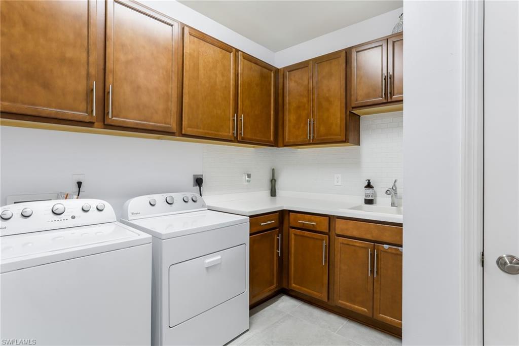 AVALON PARK - Residential