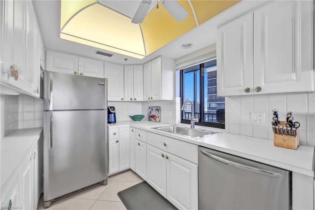 BAY HARBOR CLUB CONDO - Residential