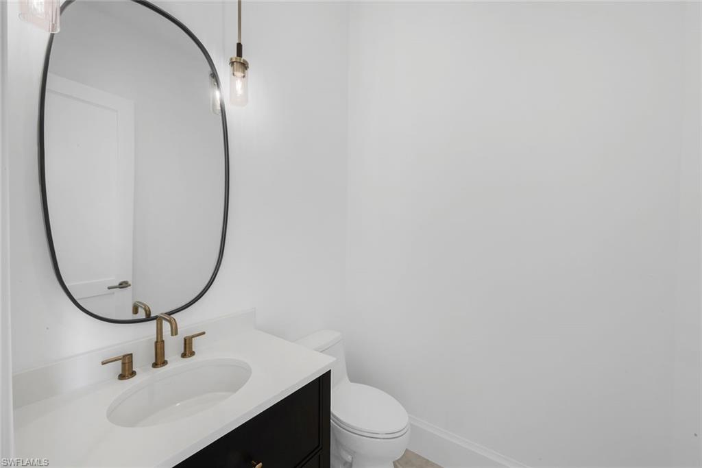 THE ENCLAVE OF DISTINCTION - Residential