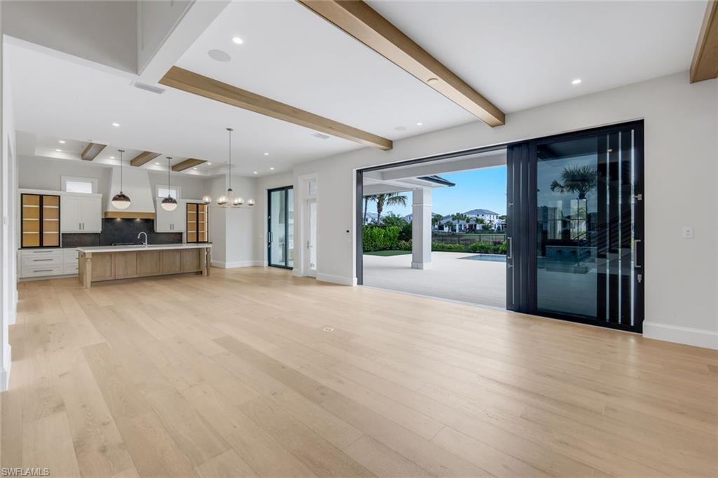 THE ENCLAVE OF DISTINCTION - Residential