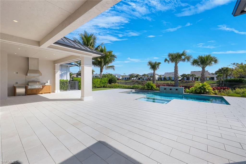 THE ENCLAVE OF DISTINCTION - Residential