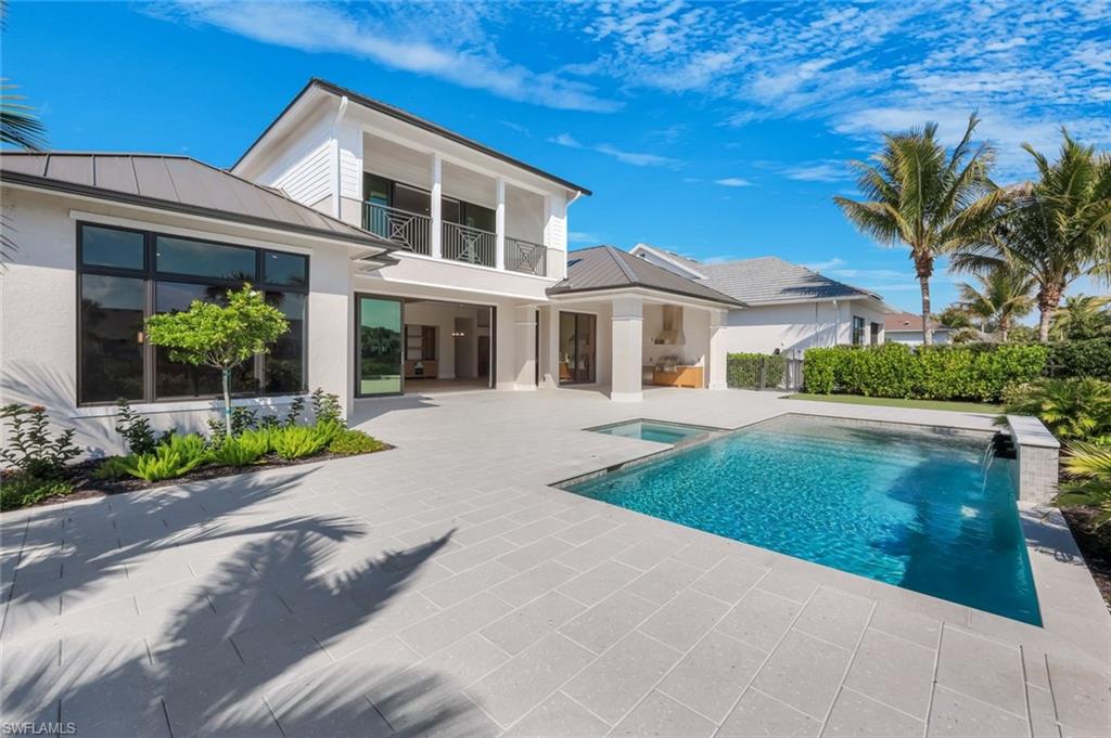 THE ENCLAVE OF DISTINCTION - Residential