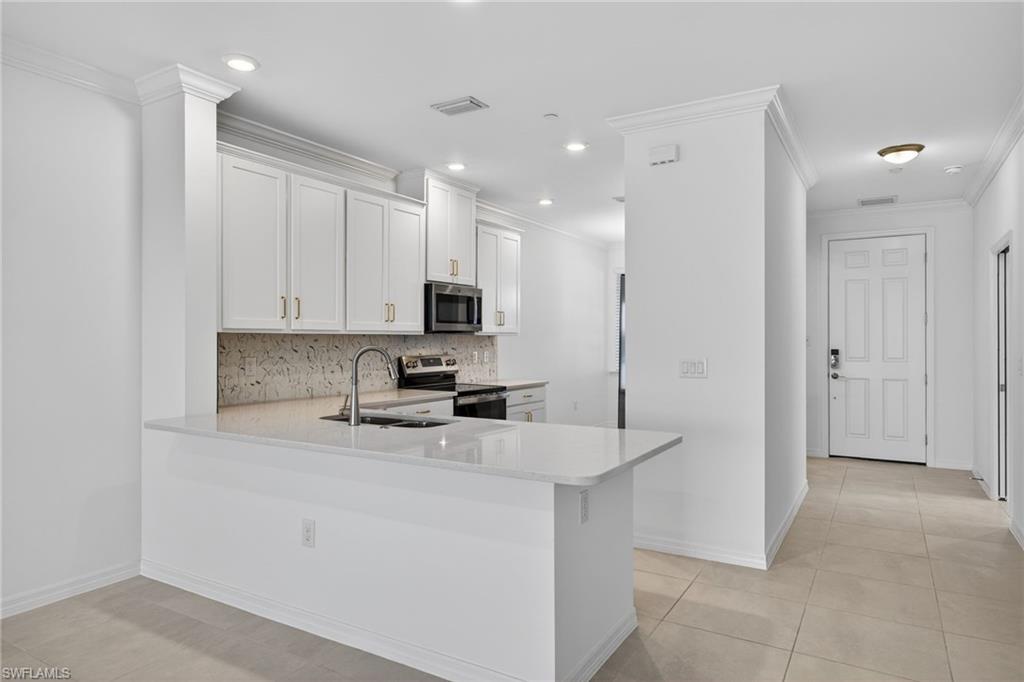 ESPLANADE LAKE CLUB - Residential