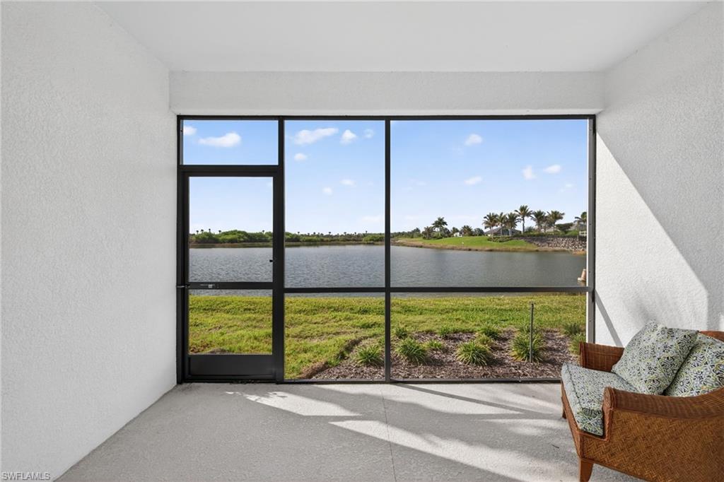 ESPLANADE LAKE CLUB - Residential