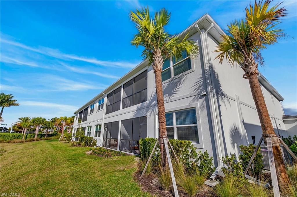 ESPLANADE LAKE CLUB - Residential