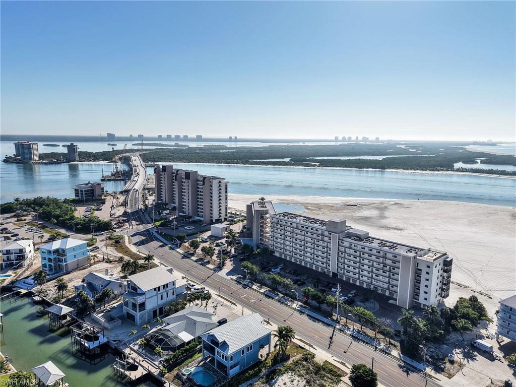 CARLOS POINTE - Residential