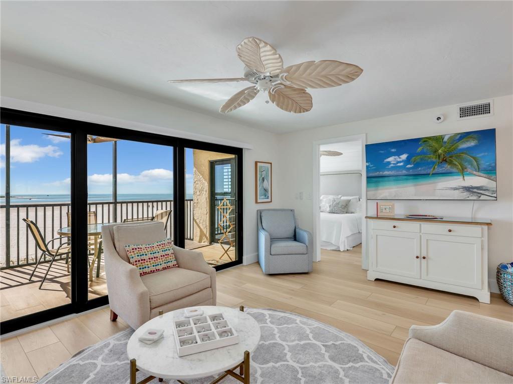 CARLOS POINTE - Residential