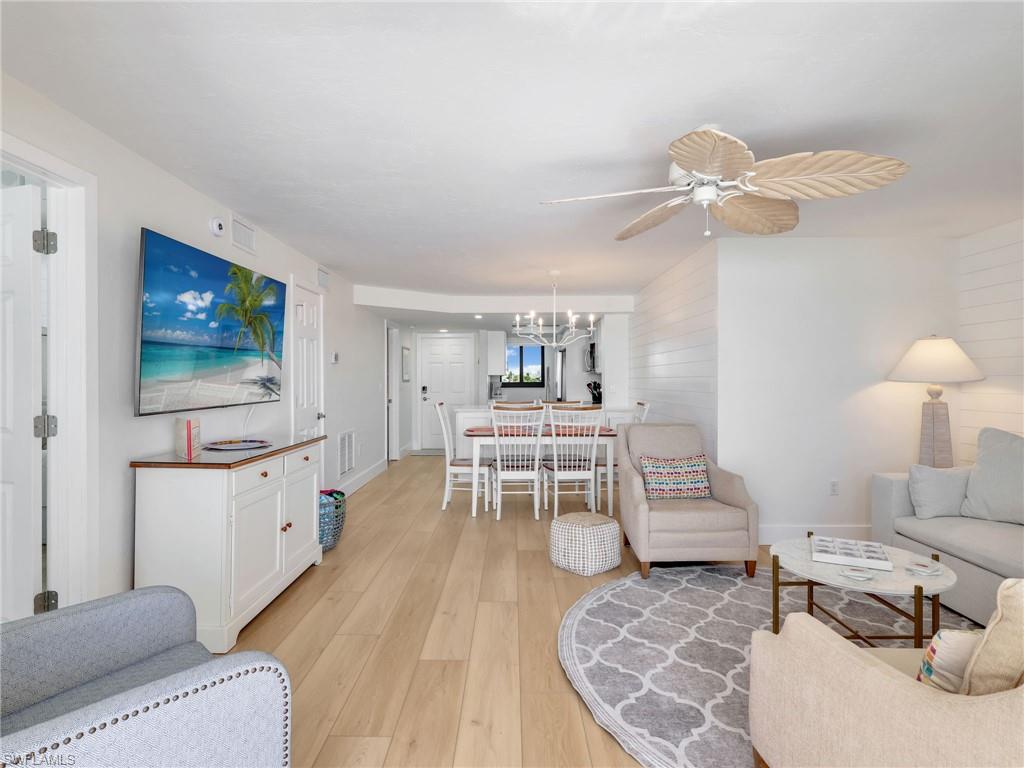 CARLOS POINTE - Residential