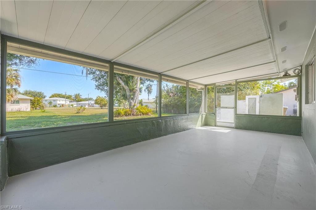 FORT MYERS SHORES - Residential