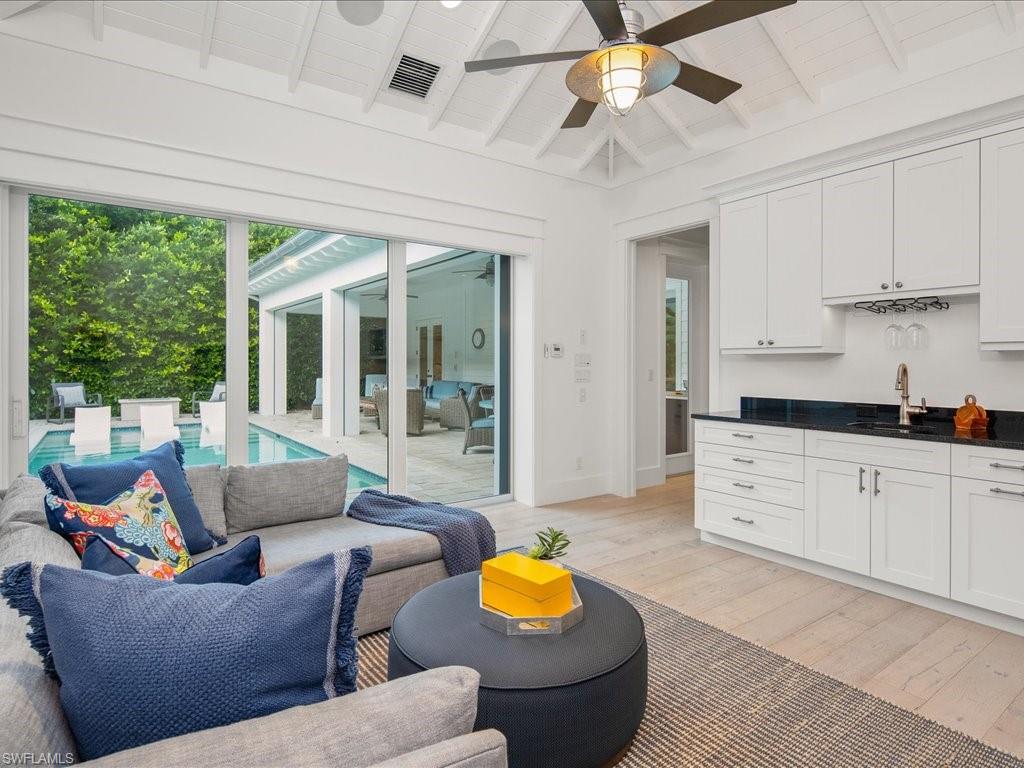 OLDE NAPLES - Residential