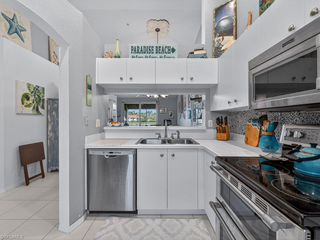 HUNTINGTON LAKES - Residential