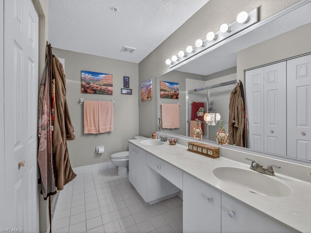 HUNTINGTON LAKES - Residential