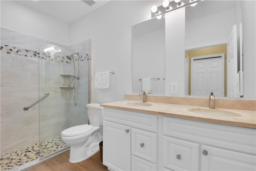 REFLECTION LAKES - Residential