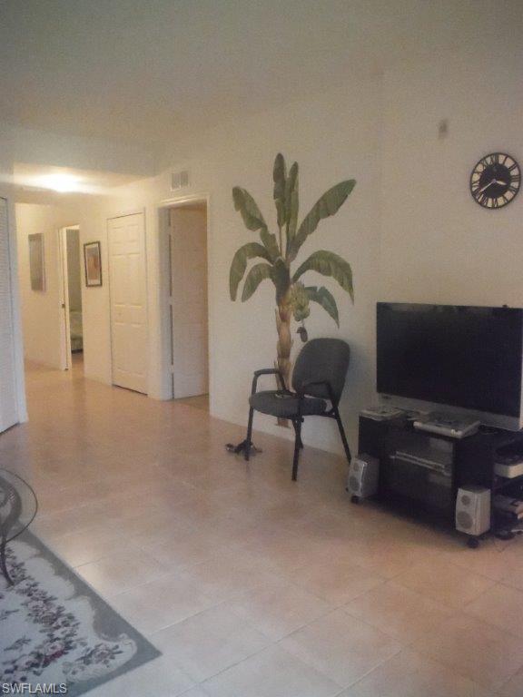 CLUBHOUSE VILLAS - Residential