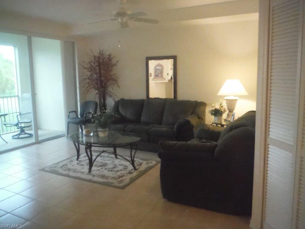 CLUBHOUSE VILLAS - Residential